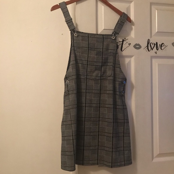 Plaid Pattern Overall Dress - Picture 3 of 5